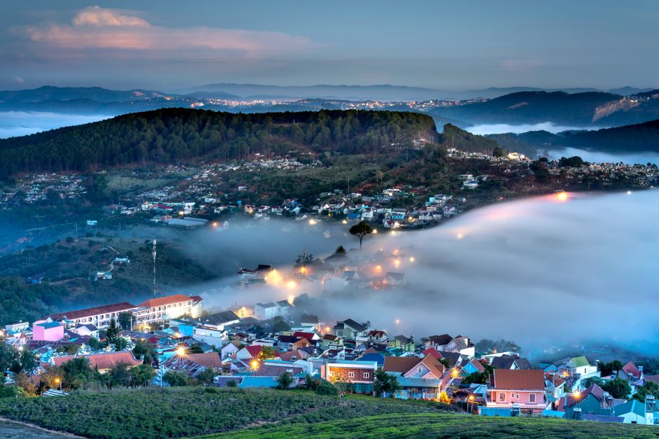 langbiang mountain clouds